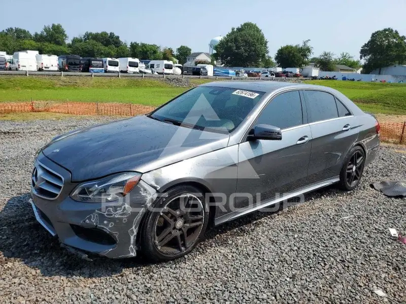 2016 Mercedes Benz E-Class фото