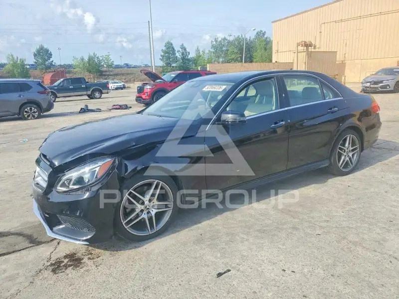 2016 Mercedes Benz E-Class фото