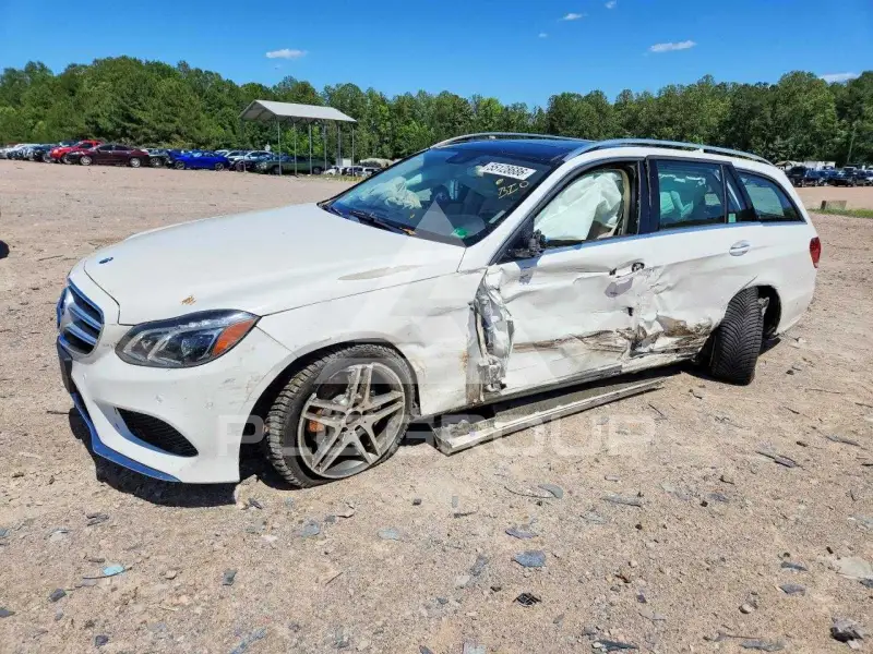 2016 Mercedes Benz E-Class фото