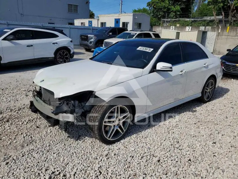 2016 Mercedes Benz E-Class фото