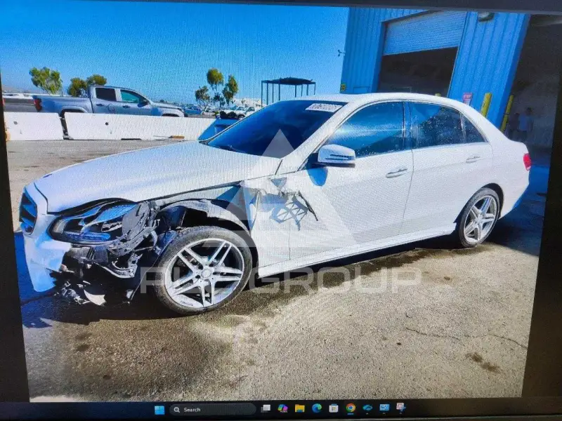 2016 Mercedes Benz E-Class фото