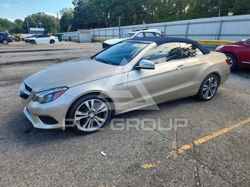 2016 Mercedes Benz E-Class фото