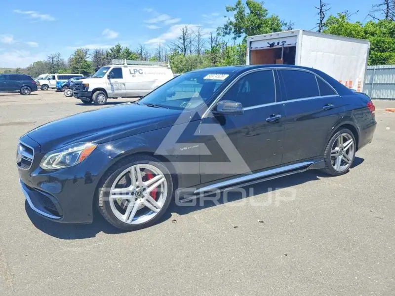 2016 Mercedes Benz E-Class photo