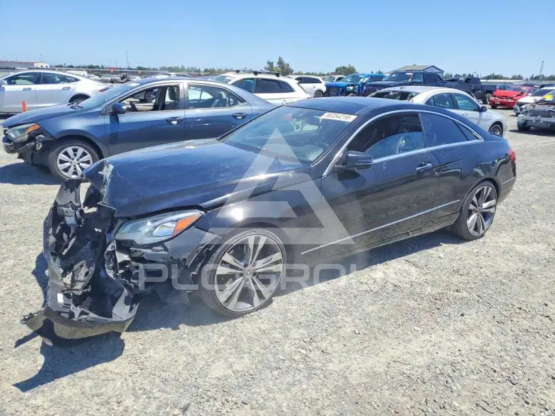 2016 Mercedes Benz E-Class фото