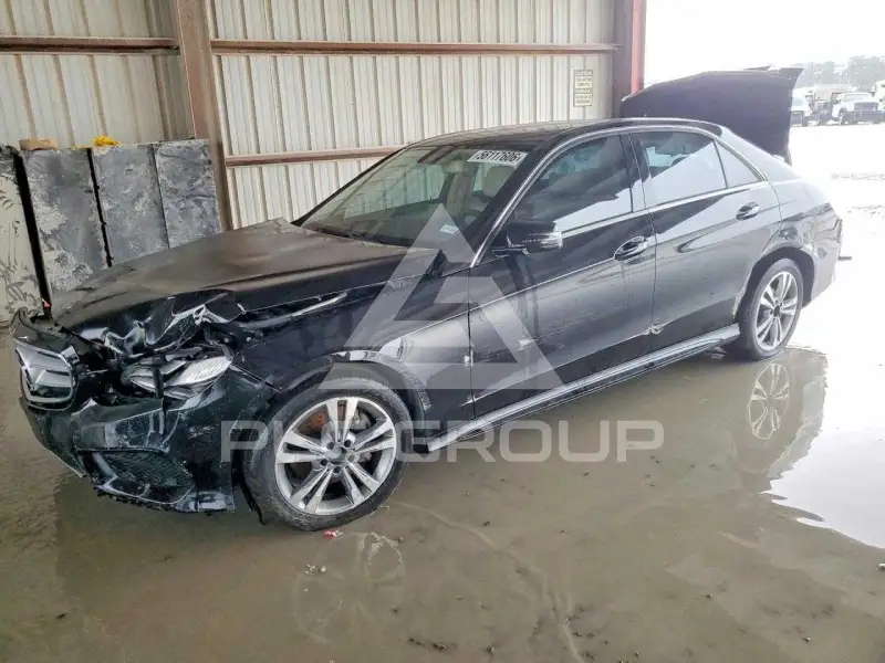 2016 Mercedes Benz E-Class фото