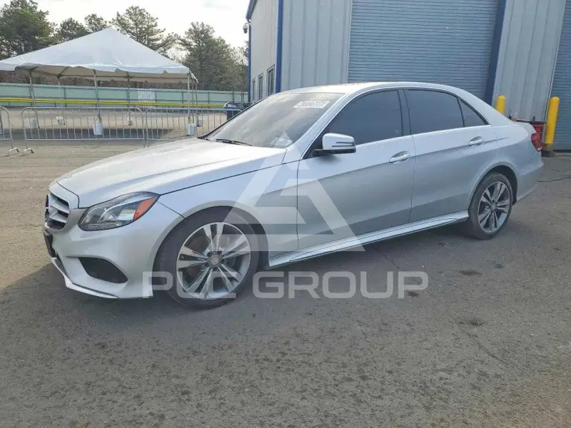 2016 Mercedes Benz E-Class photo