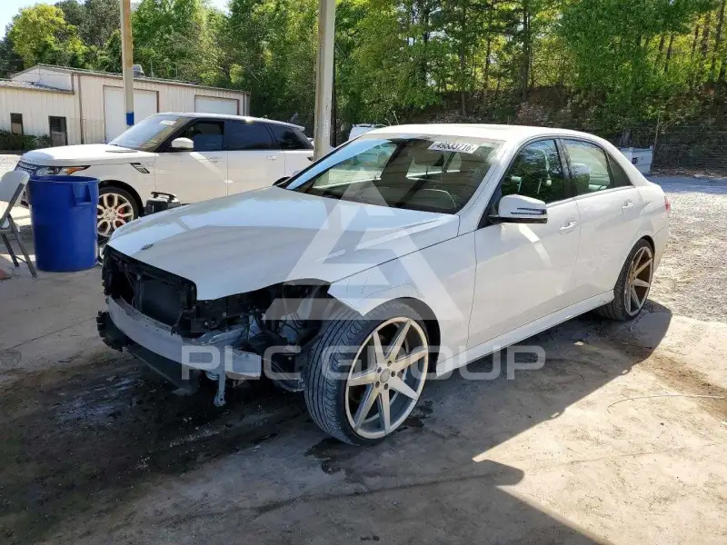 2016 Mercedes Benz E-Class фото