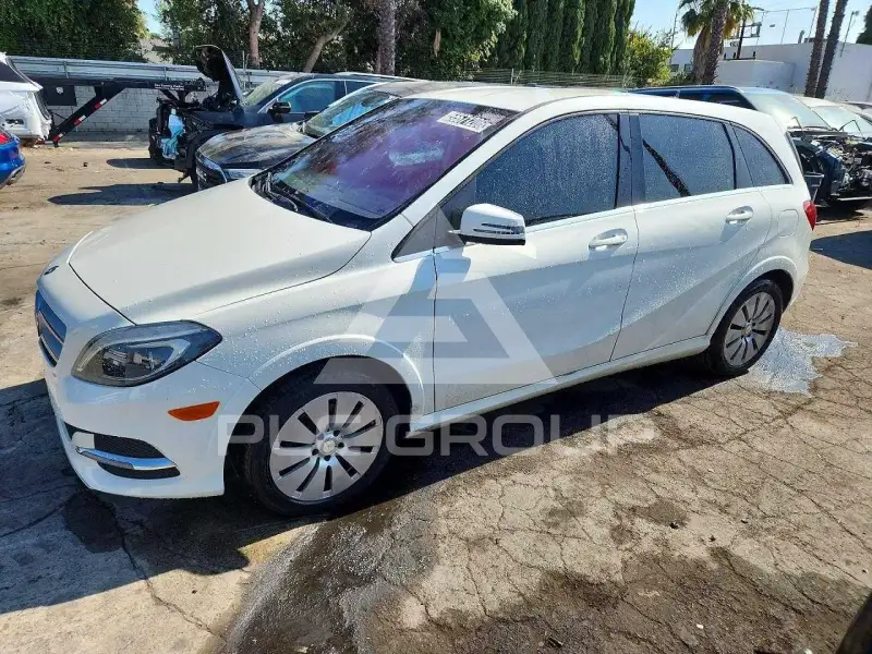 2016 Mercedes Benz B-Class photo