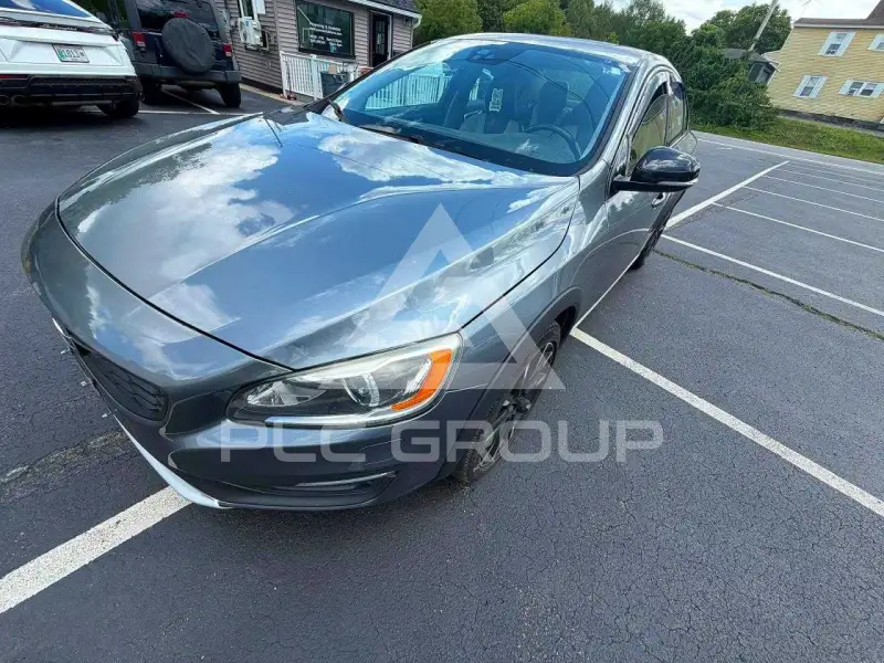 2016 Volvo S60 фото