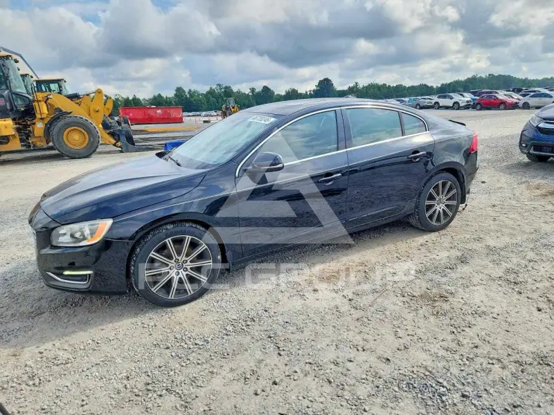2016 Volvo S60 photo