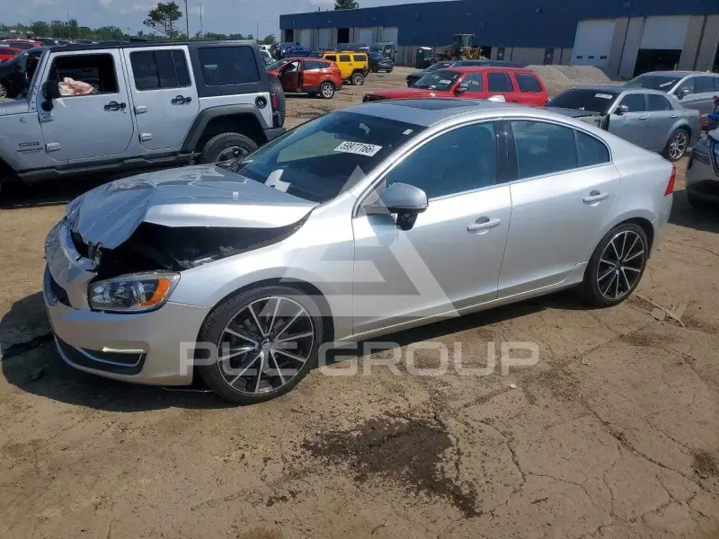 2016 Volvo S60 фото
