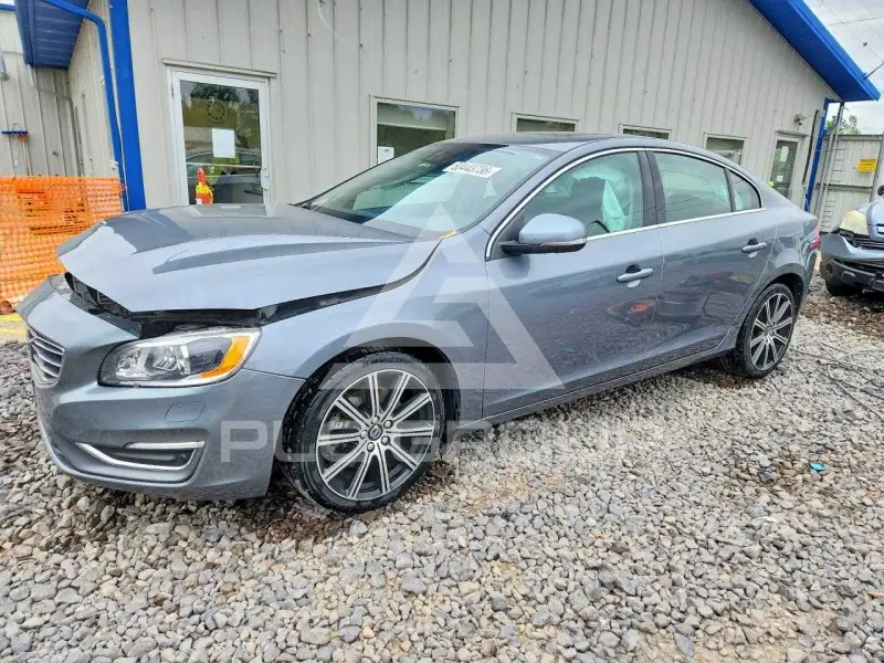 2016 Volvo S60 фото