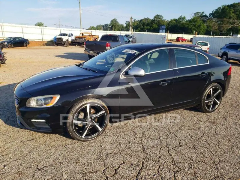 2016 Volvo S60 photo