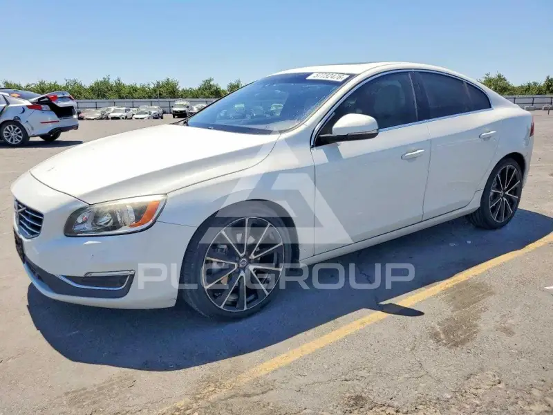 2016 Volvo S60 photo