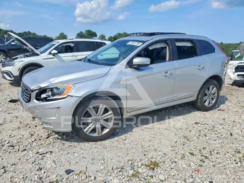 2016 Volvo XC60 photo