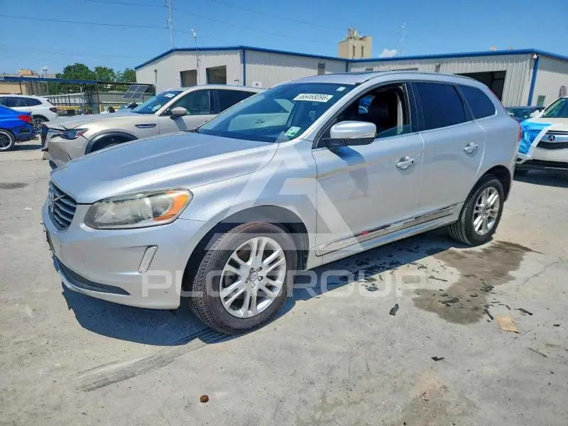2016 Volvo XC60 photo