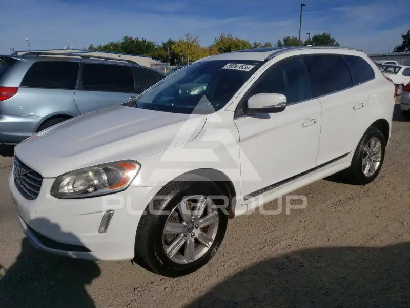 2016 Volvo XC60 photo