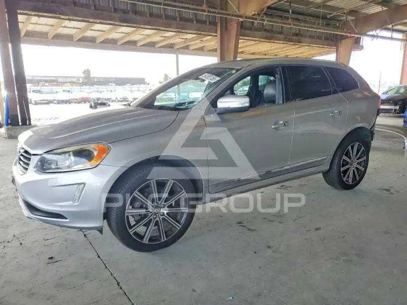 2016 Volvo XC60 фото