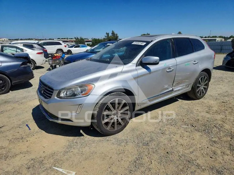 2016 Volvo XC60 фото