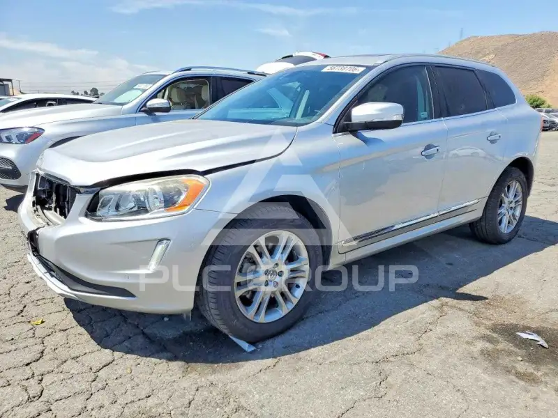 2016 Volvo XC60 photo