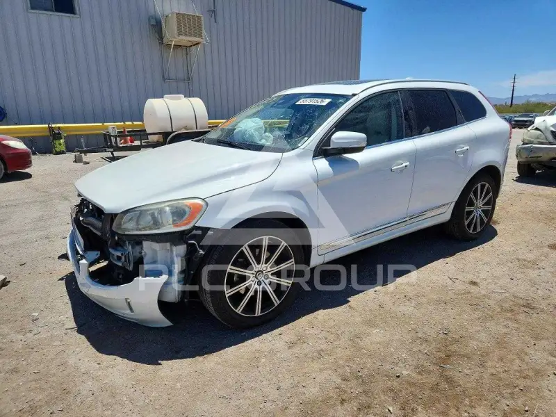 2016 Volvo XC60 photo