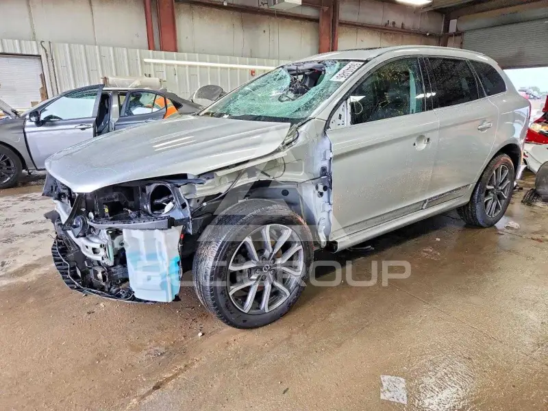 2016 Volvo XC60 photo