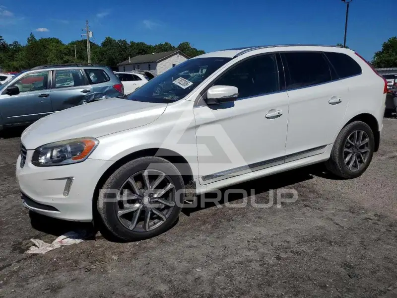 2016 Volvo XC60 фото