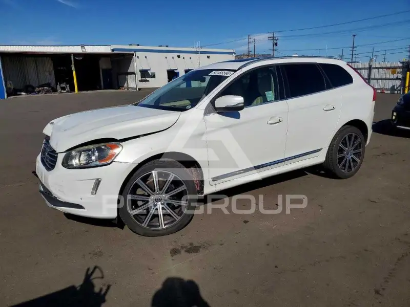 2016 Volvo XC60 фото