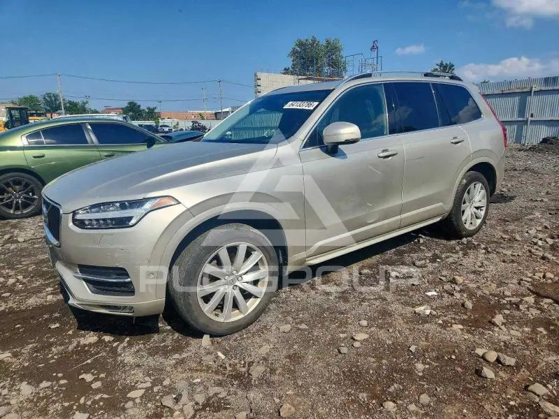 2016 Volvo XC90 photo
