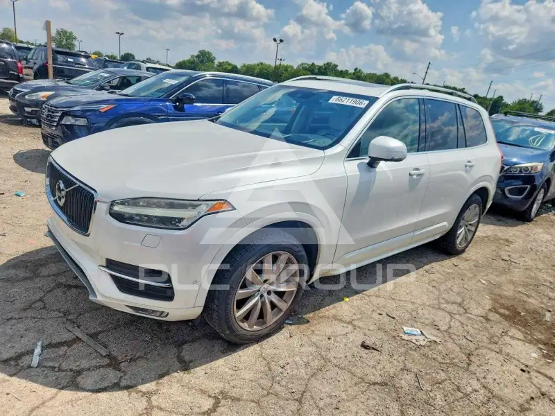 2016 Volvo XC90 photo