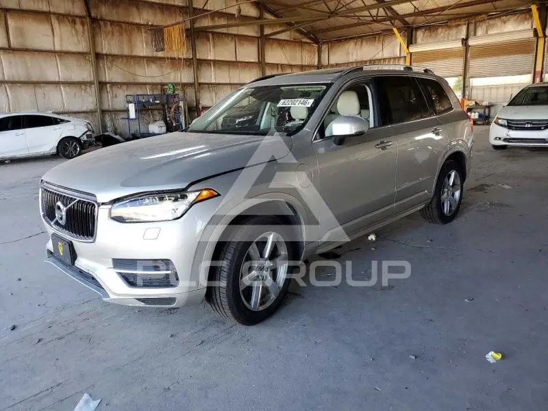 2016 Volvo XC90 photo