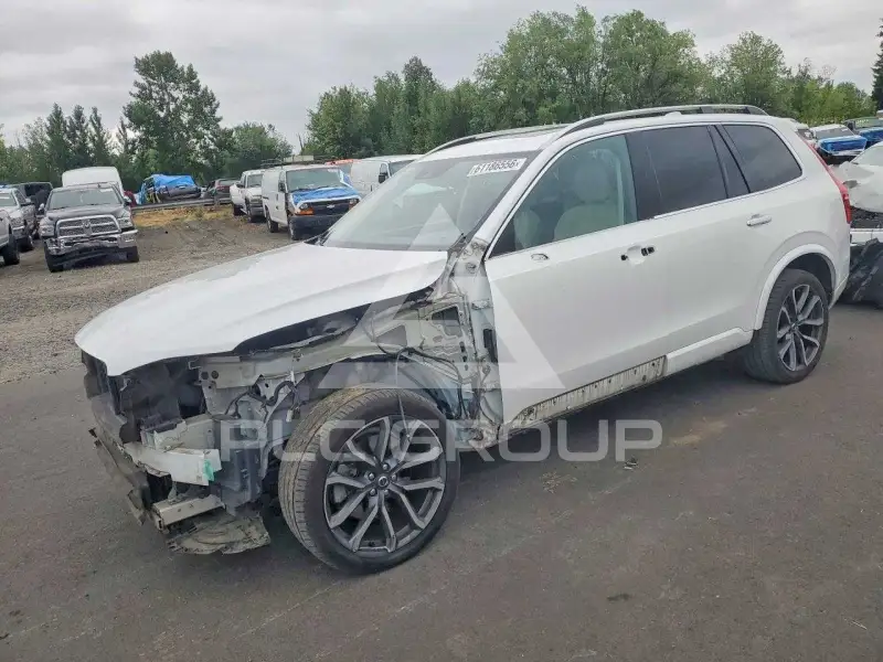 2016 Volvo XC90 фото