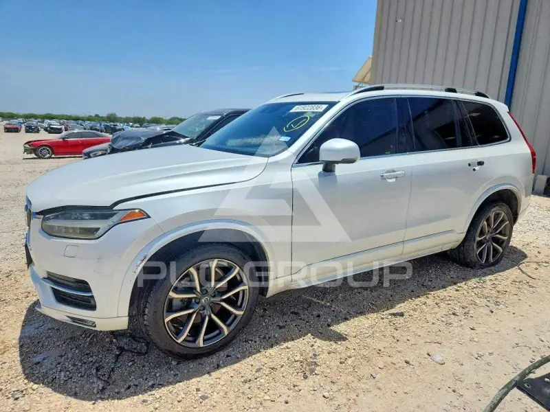 2016 Volvo XC90 фото