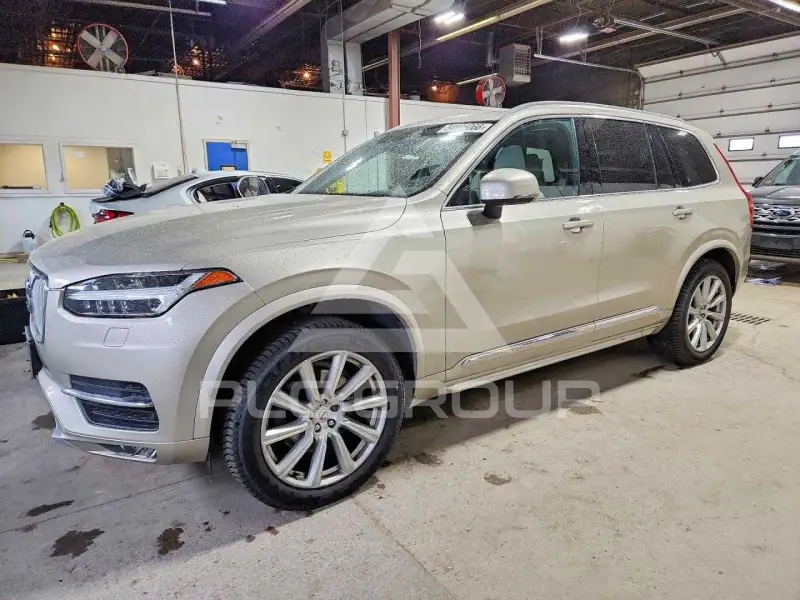 2016 Volvo XC90 photo