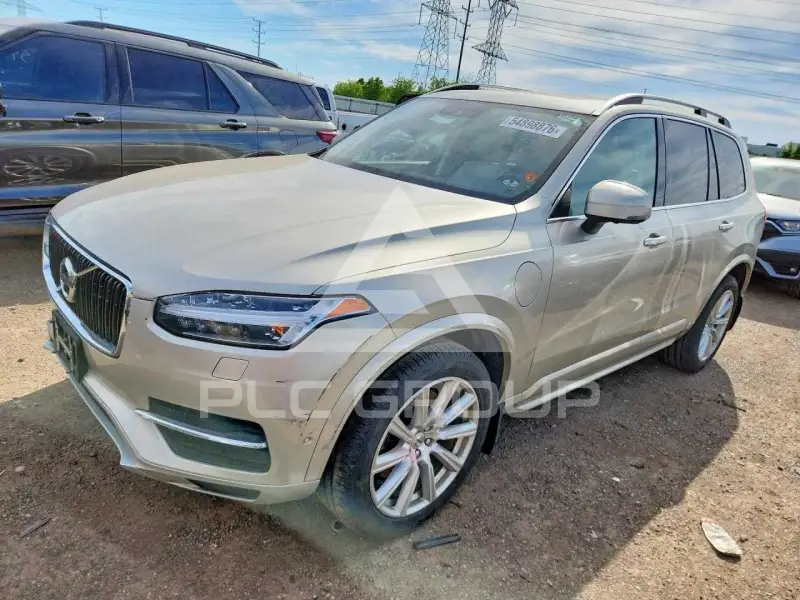 2016 Volvo XC90 фото