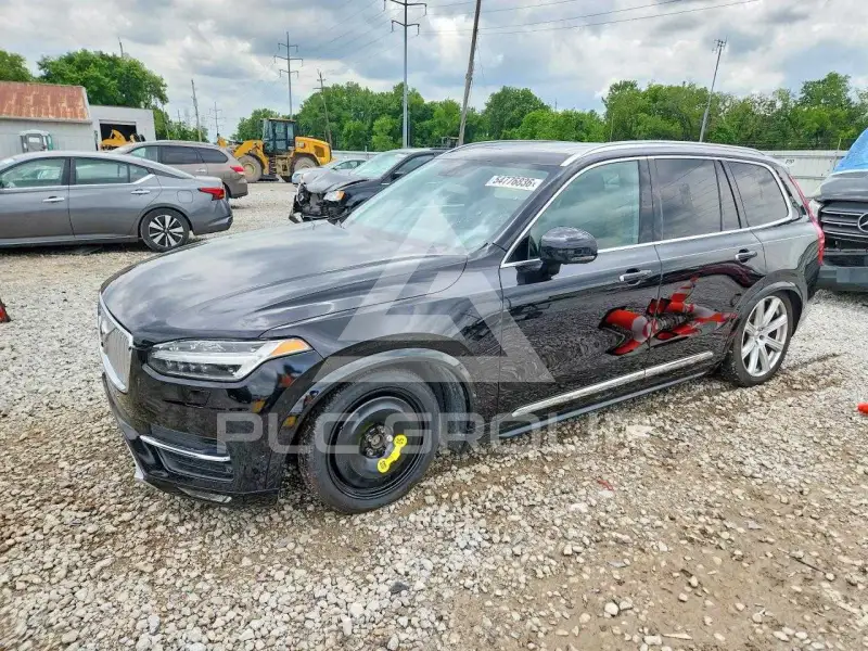 2016 Volvo XC90 photo