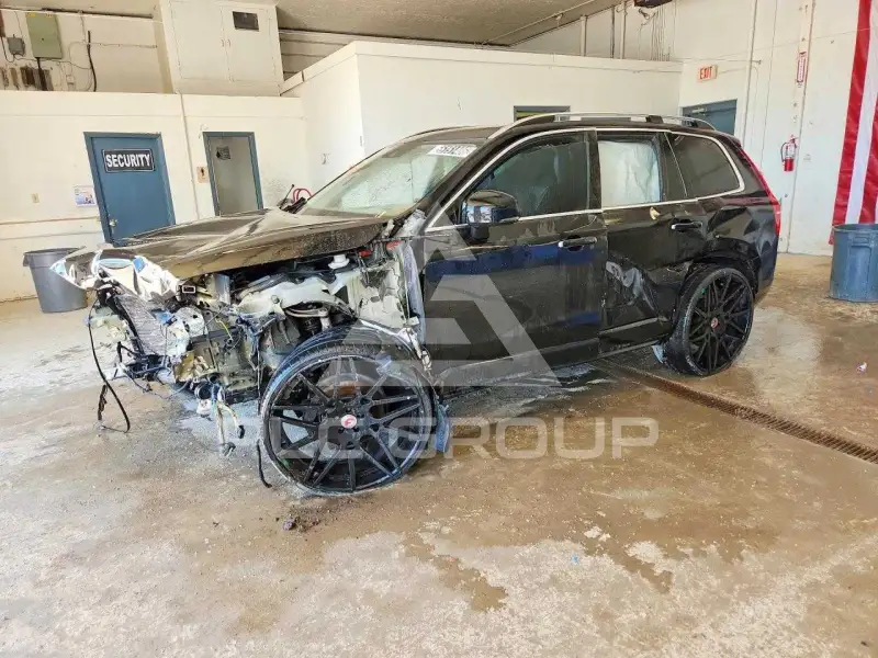 2016 Volvo XC90 photo