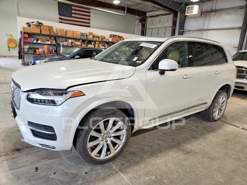 2016 Volvo XC90 photo