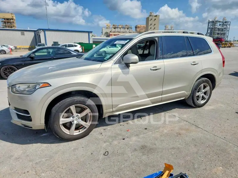 2016 Volvo XC90 photo