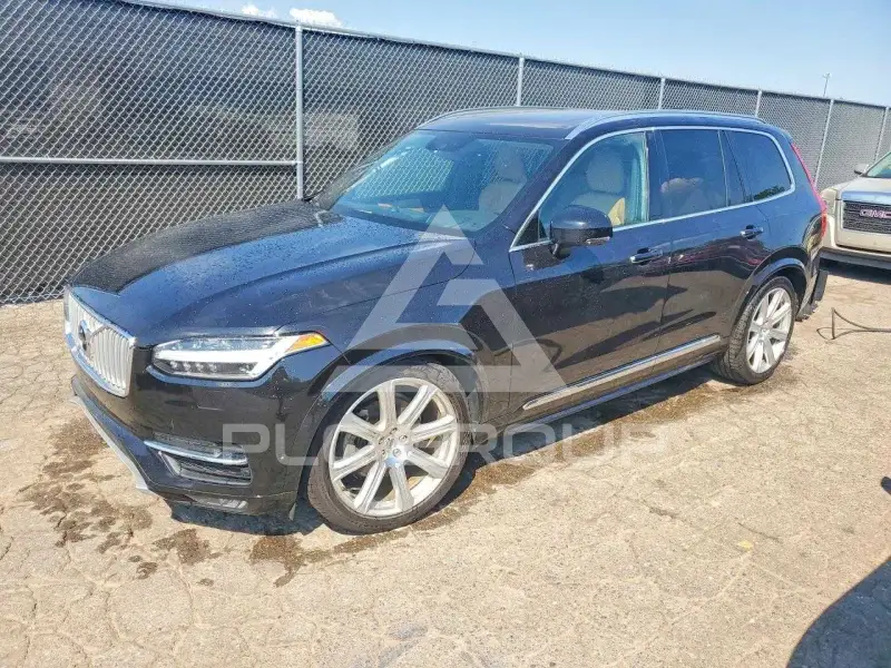 2016 Volvo XC90 фото