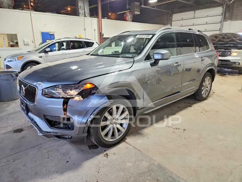 2016 Volvo XC90 photo