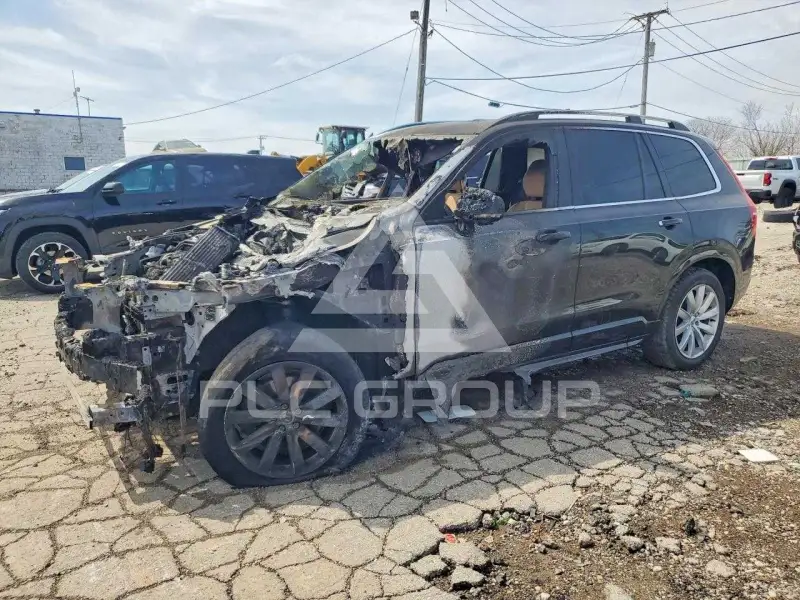 2016 Volvo XC90 фото