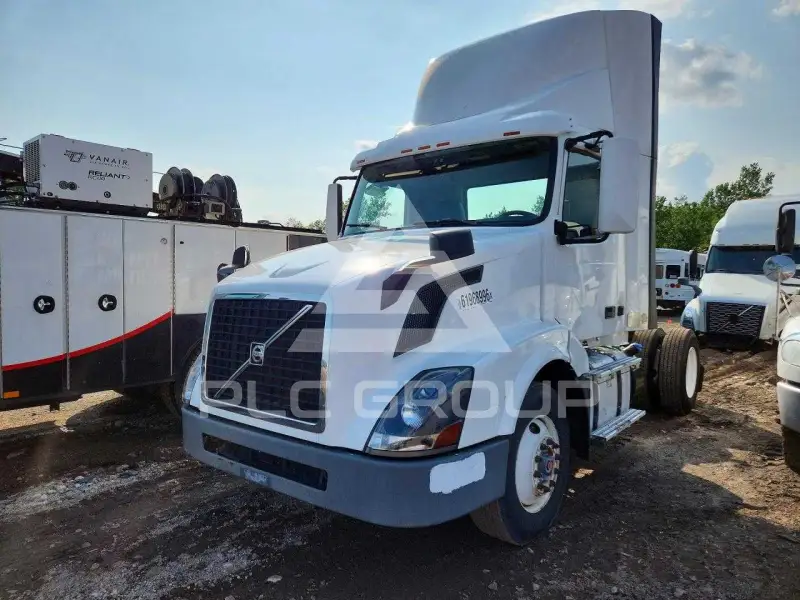 2016 Volvo VNL фото
