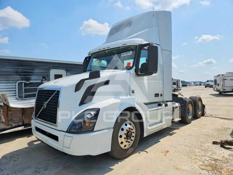 2016 Volvo VNL фото