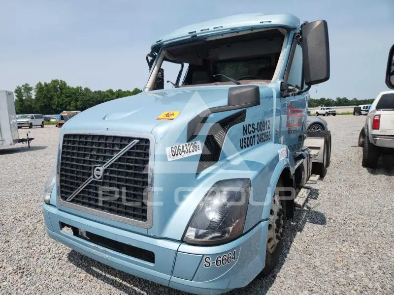 2016 Volvo VNL фото