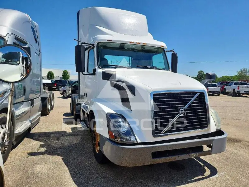 2016 Volvo VNL фото