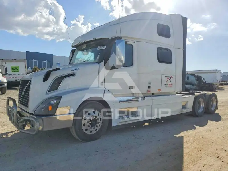 2016 Volvo VNL фото
