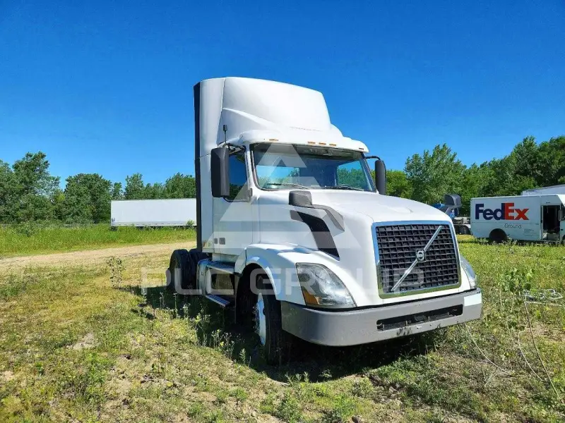 2016 Volvo VNL фото