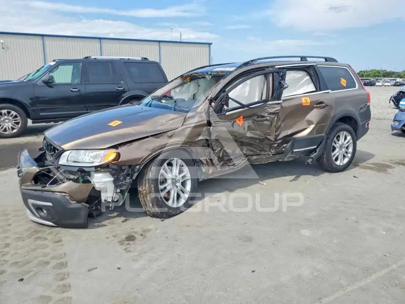 2016 Volvo XC70 photo