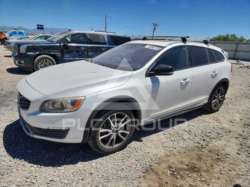 2016 Volvo V60 photo
